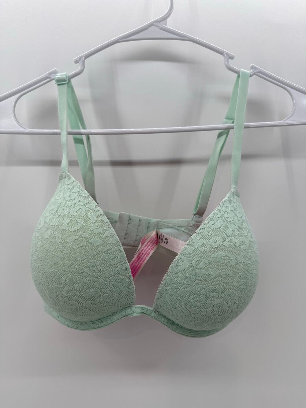 Victoria's Secret Pink Super Push-up Lace Mint Green Bra - size 32DD